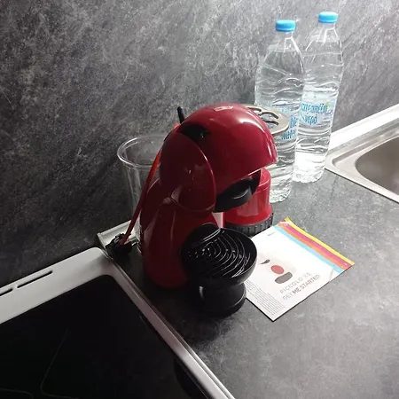 Nyaraló το άλλο σπίτι... *